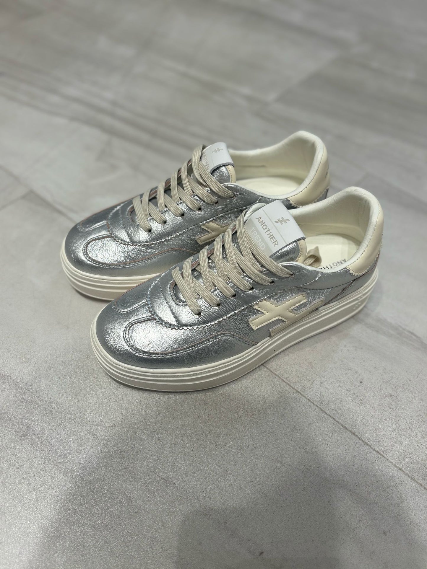 Another Trend Platform Trainers