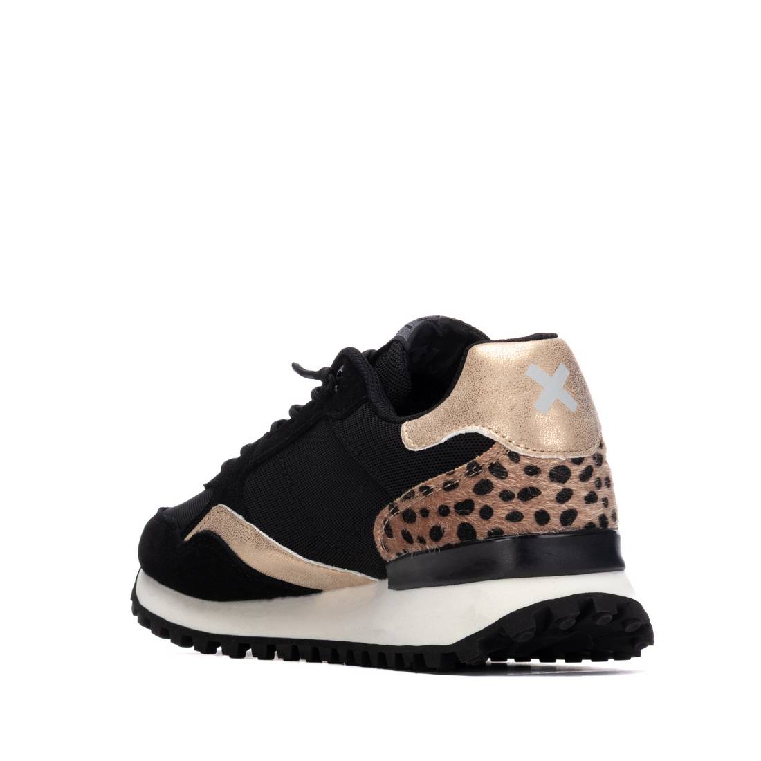 XTI Sports Trainer with Leopard Heel