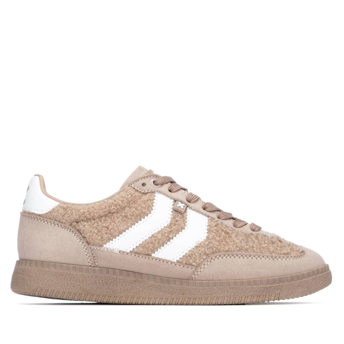 XTI Textured Casual Trainers