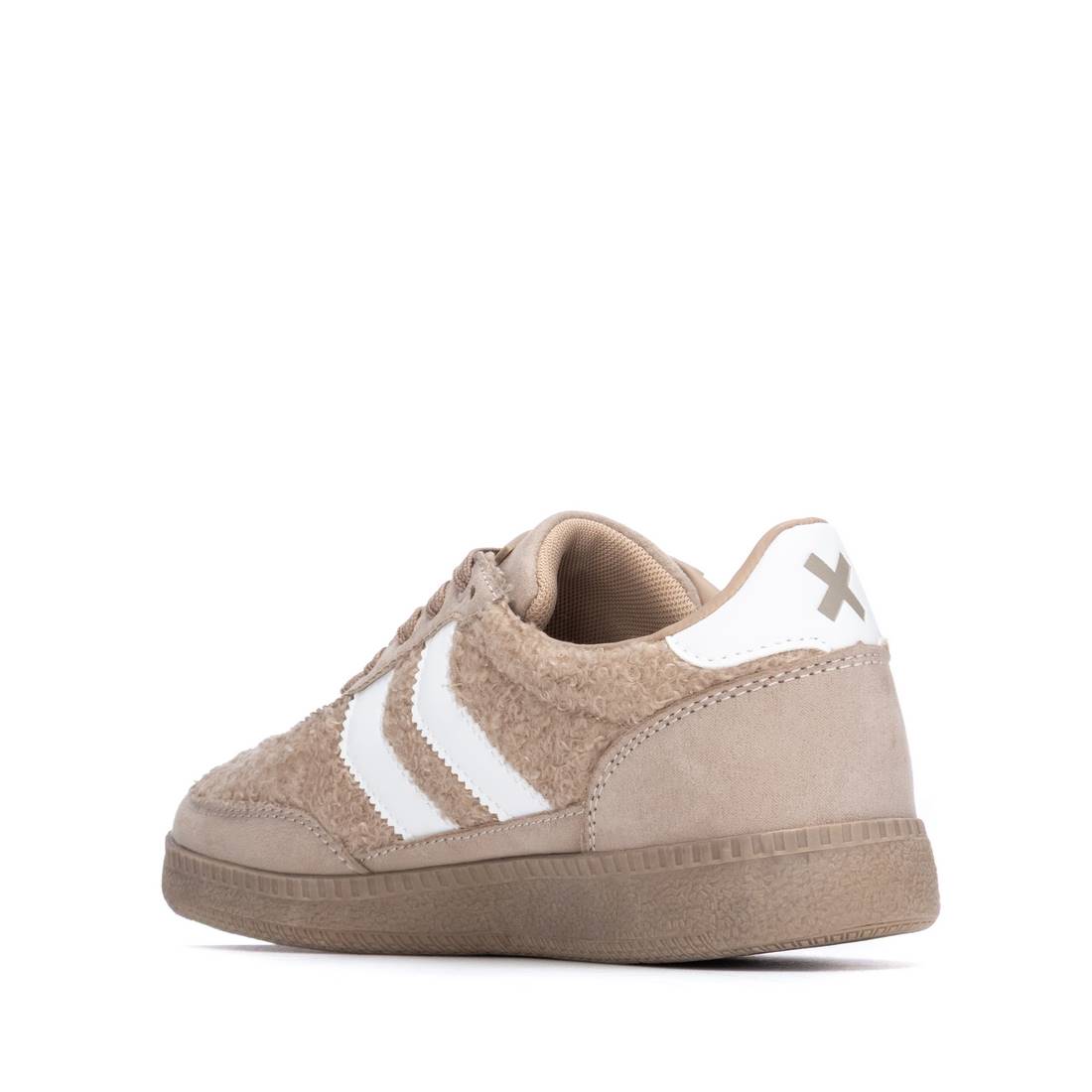 XTI Textured Casual Trainers