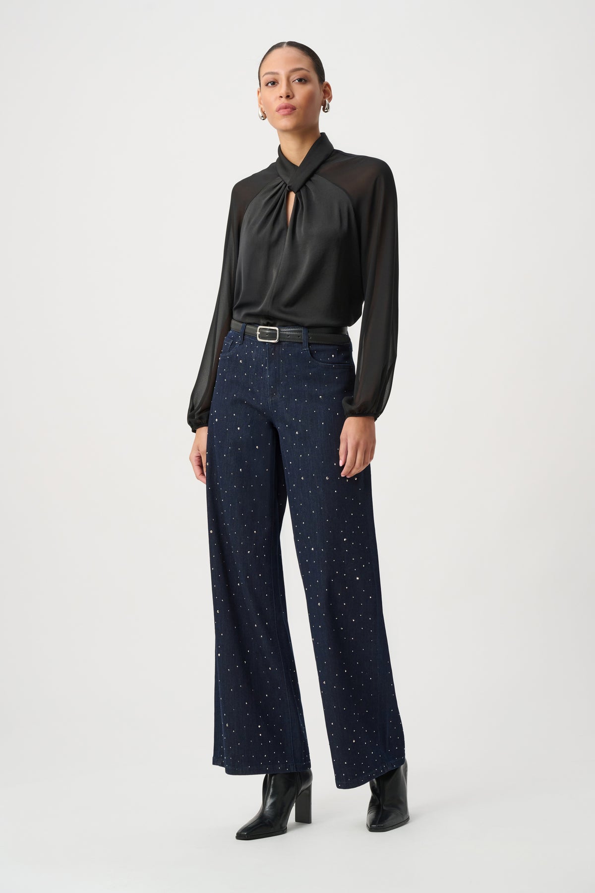 Classic Rhinestone wid- leg jean