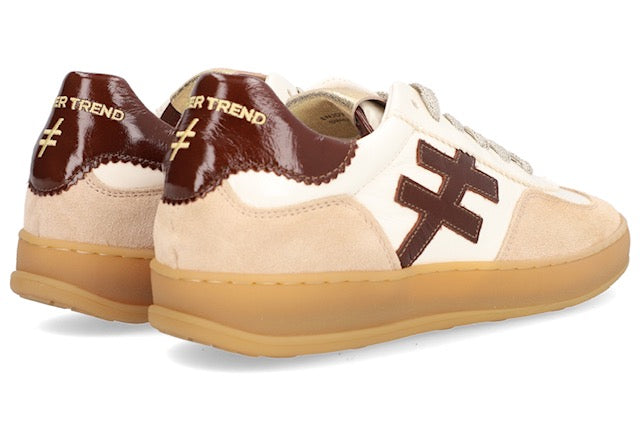 A032 trainer ss26