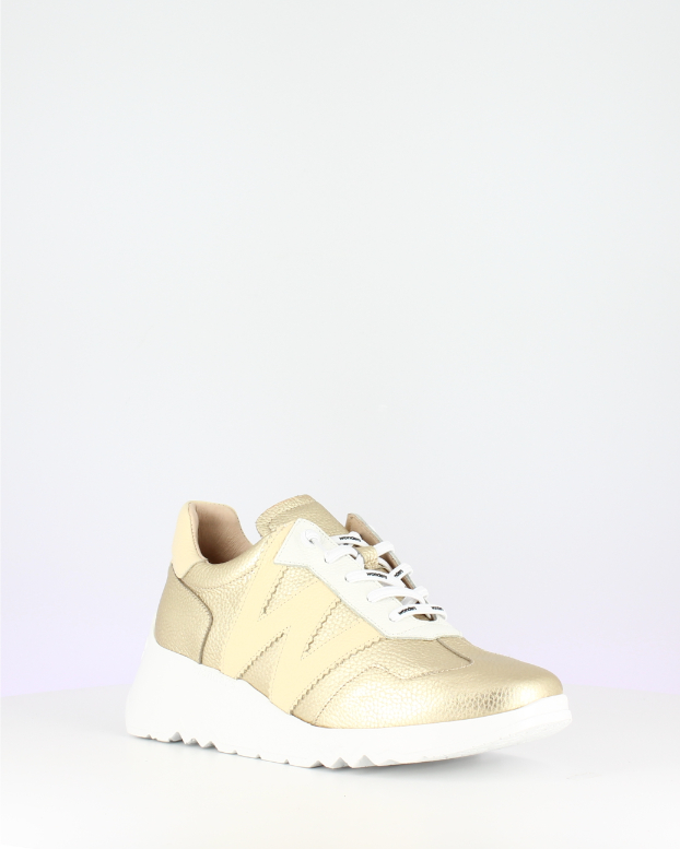 E-6770 trainers