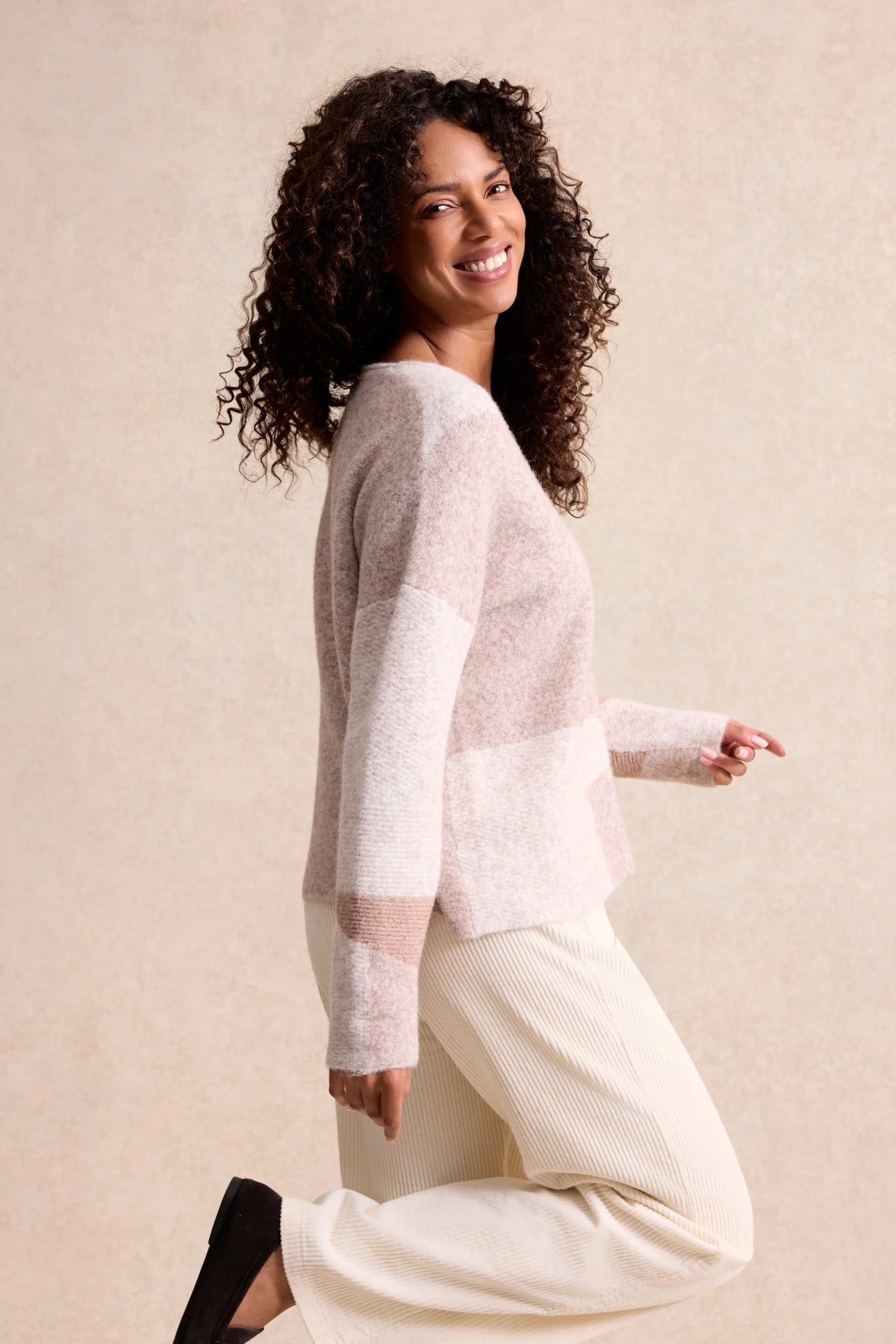 Leo & Ugo Éléonore ecru and powder-pink knit