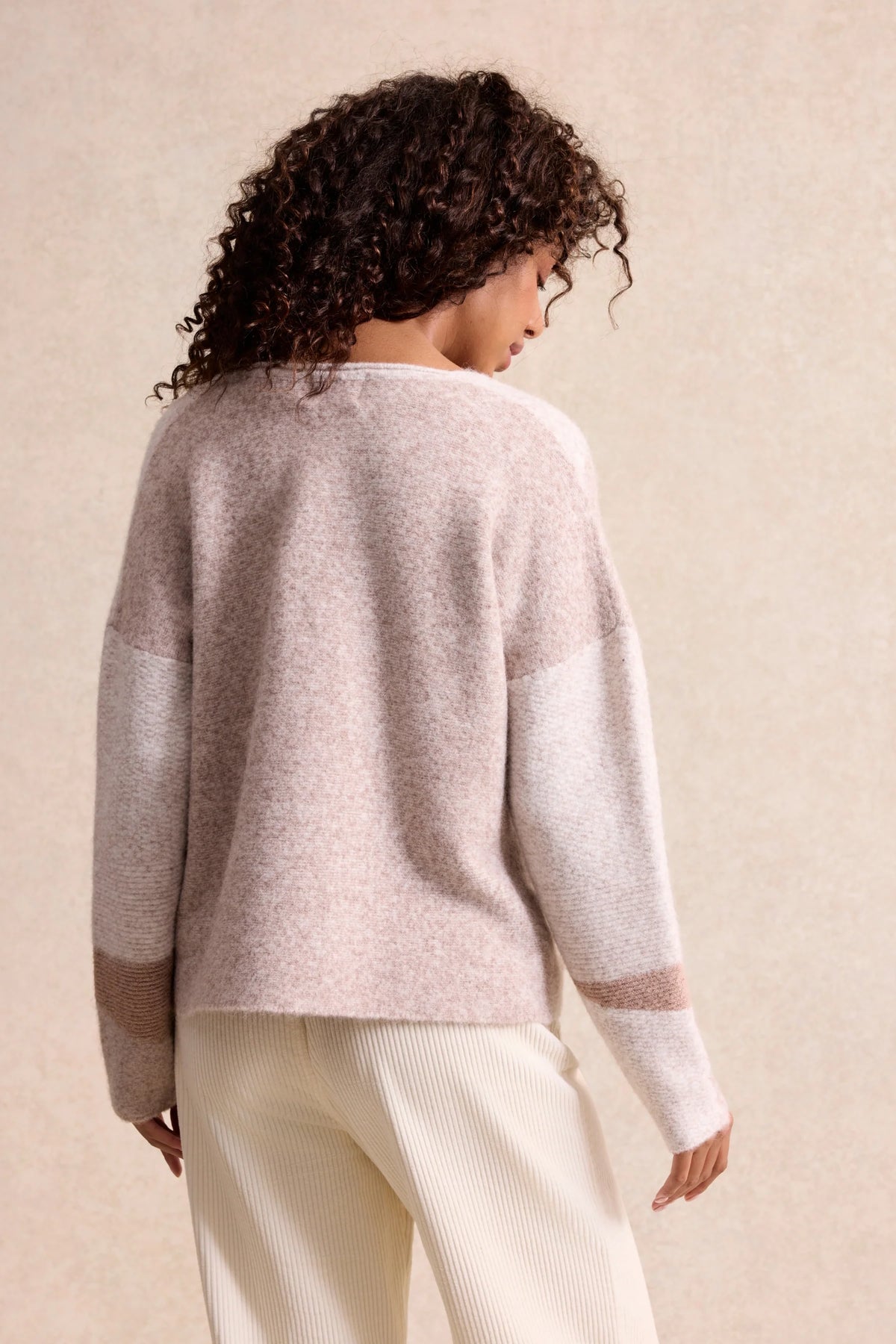 Leo & Ugo colour-block V-neck sweater