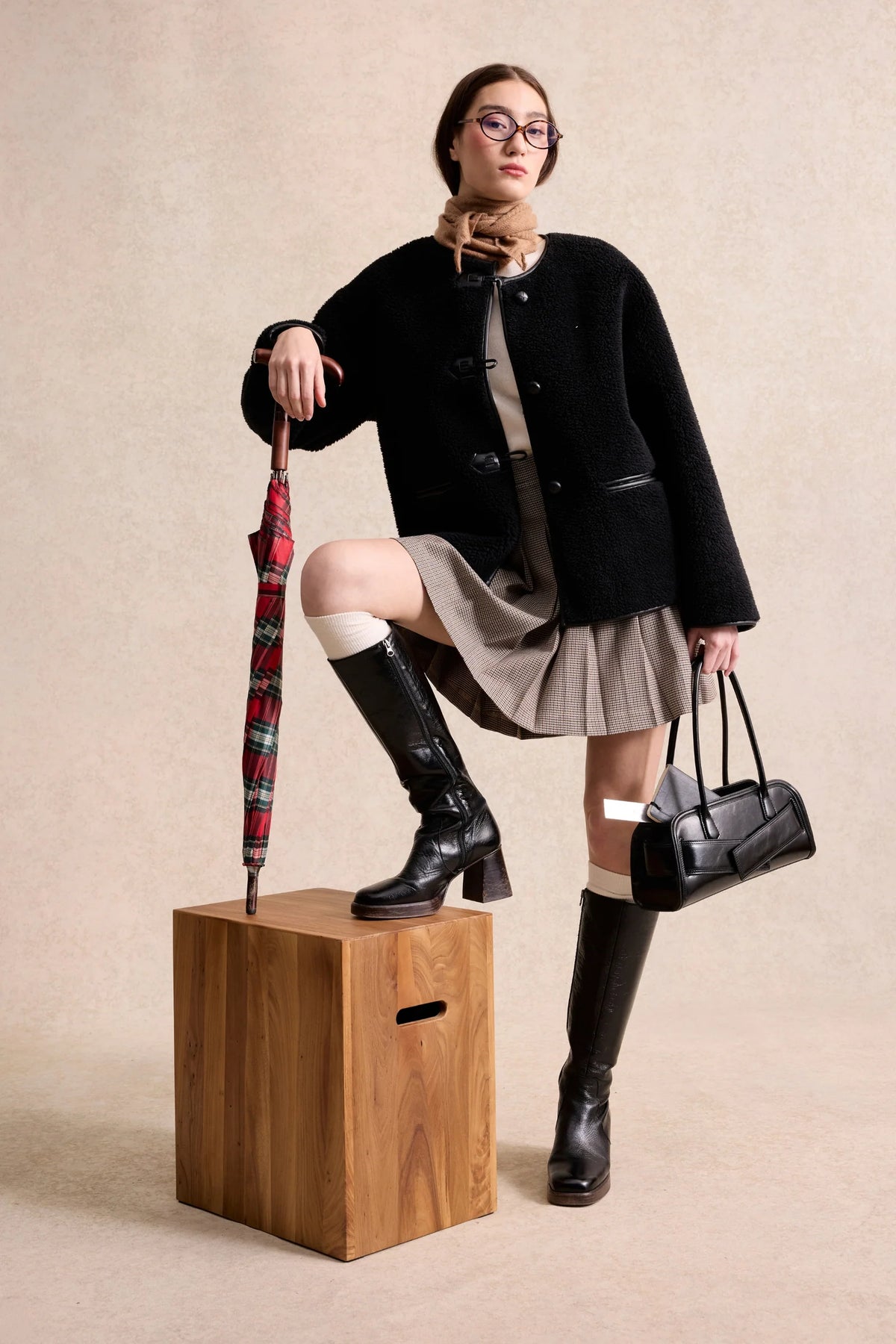 Leo & Ugo Marie Shearling-Effect Jacket in black front view
