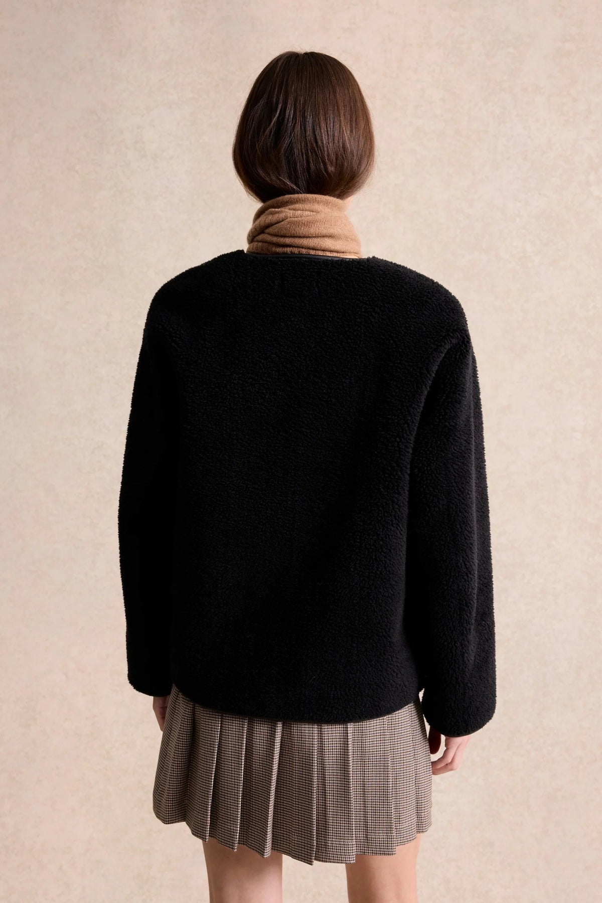 Leo & Ugo Marie Ecru jacket back view black