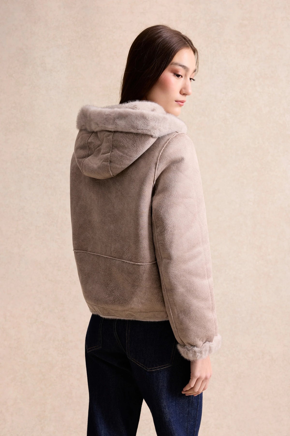 Leo & Ugo Faustine fluffy jacket styled on model GREY 