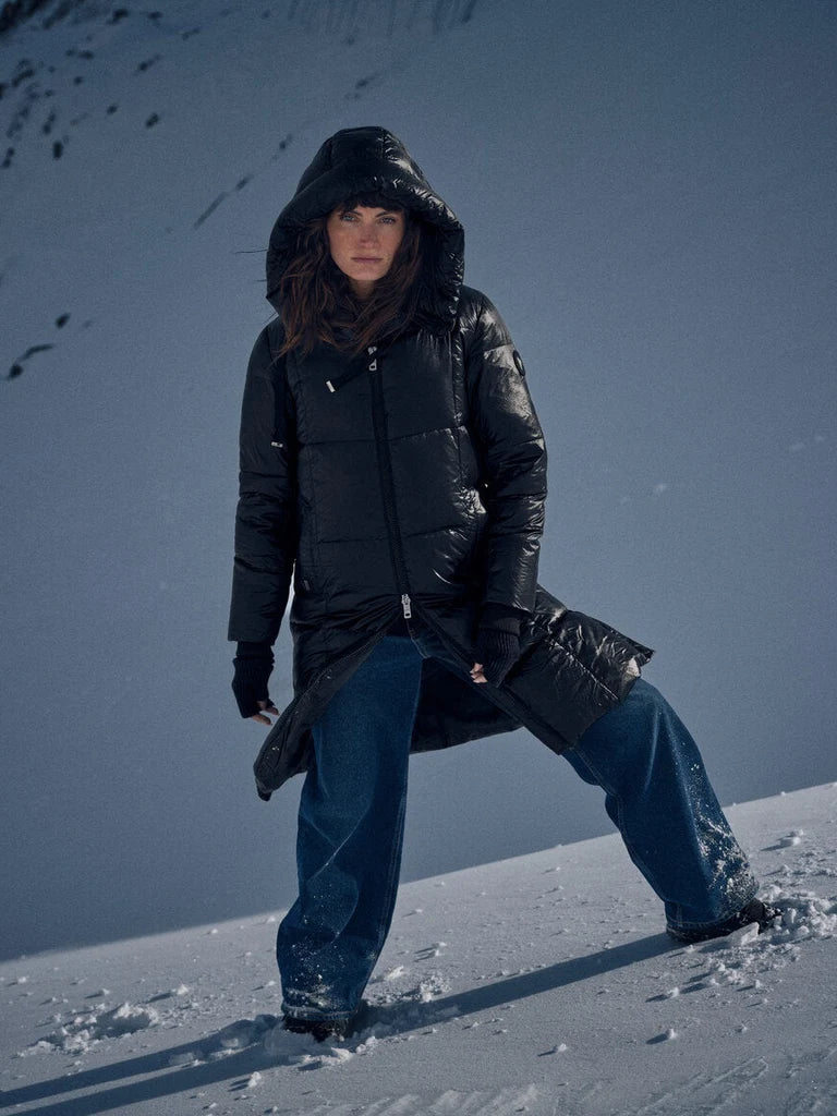 Mos Mosh MMNova Metallic Down Jacket.  in black worn by model 