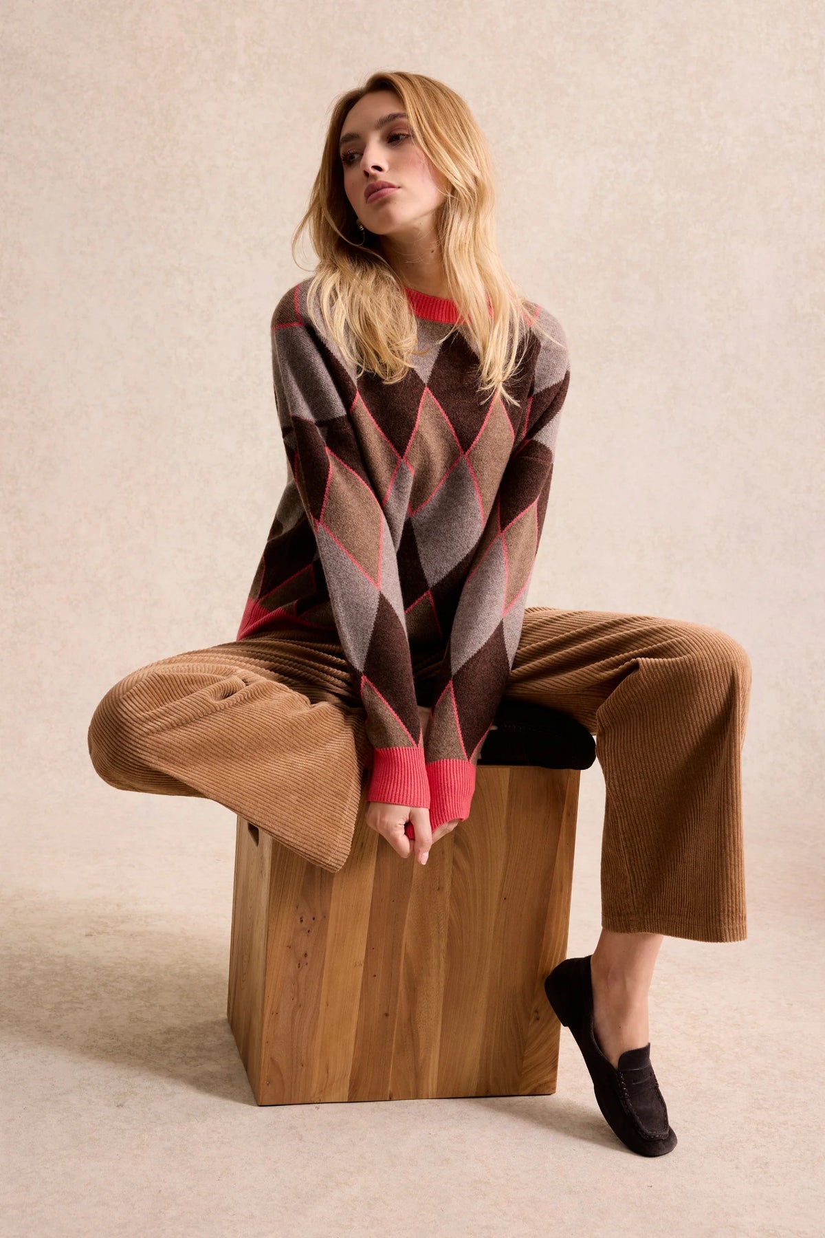 Leo & Ugo NH857 Beige argyle sweater