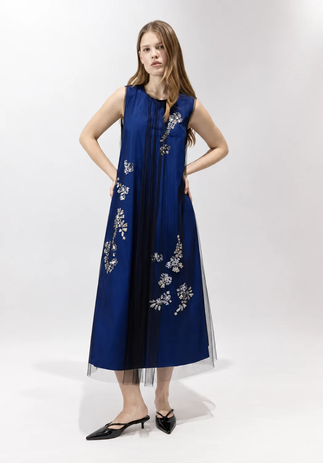 Psophia long Tulle Dress in Night