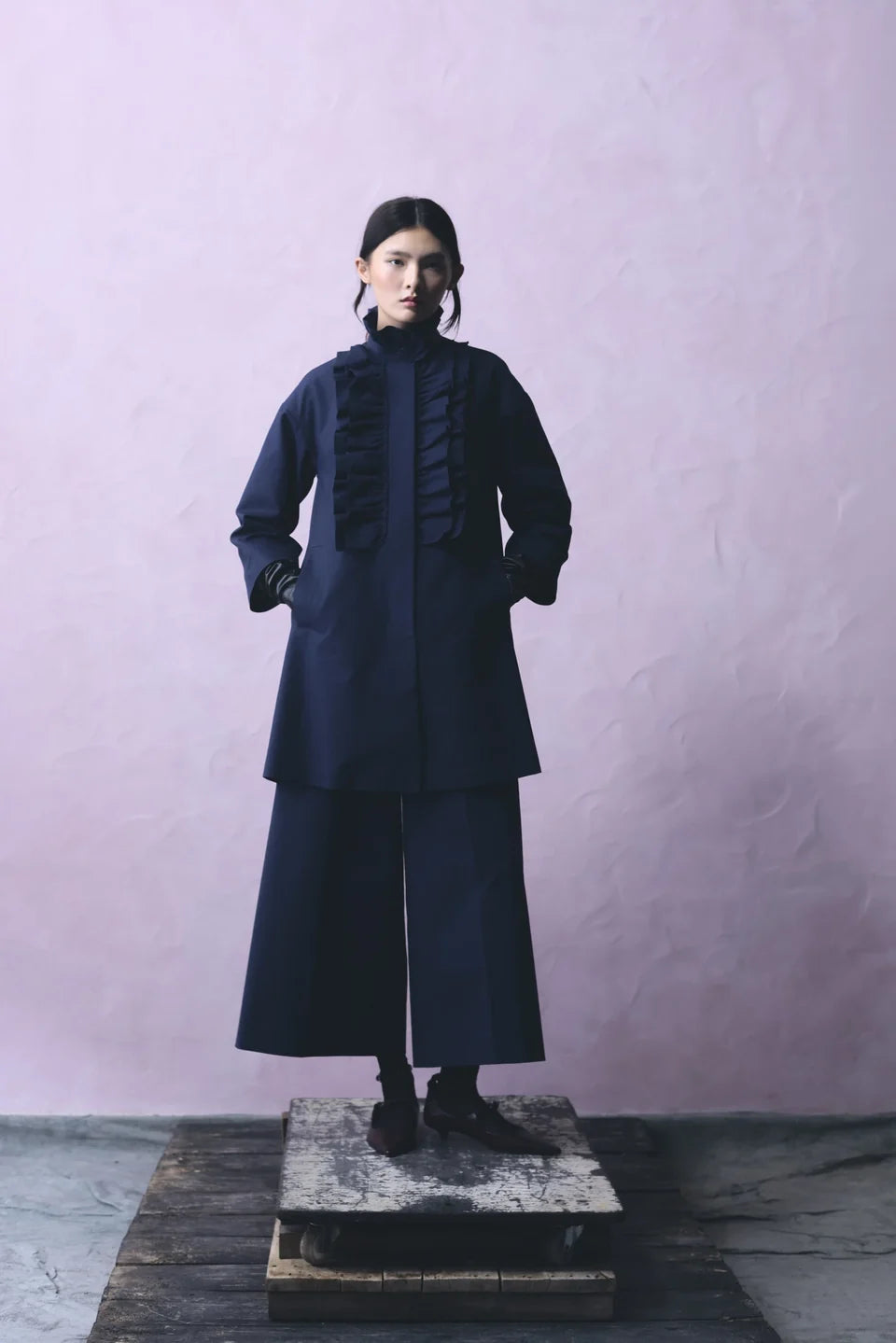 Wide leg trousers with a Slight Flare