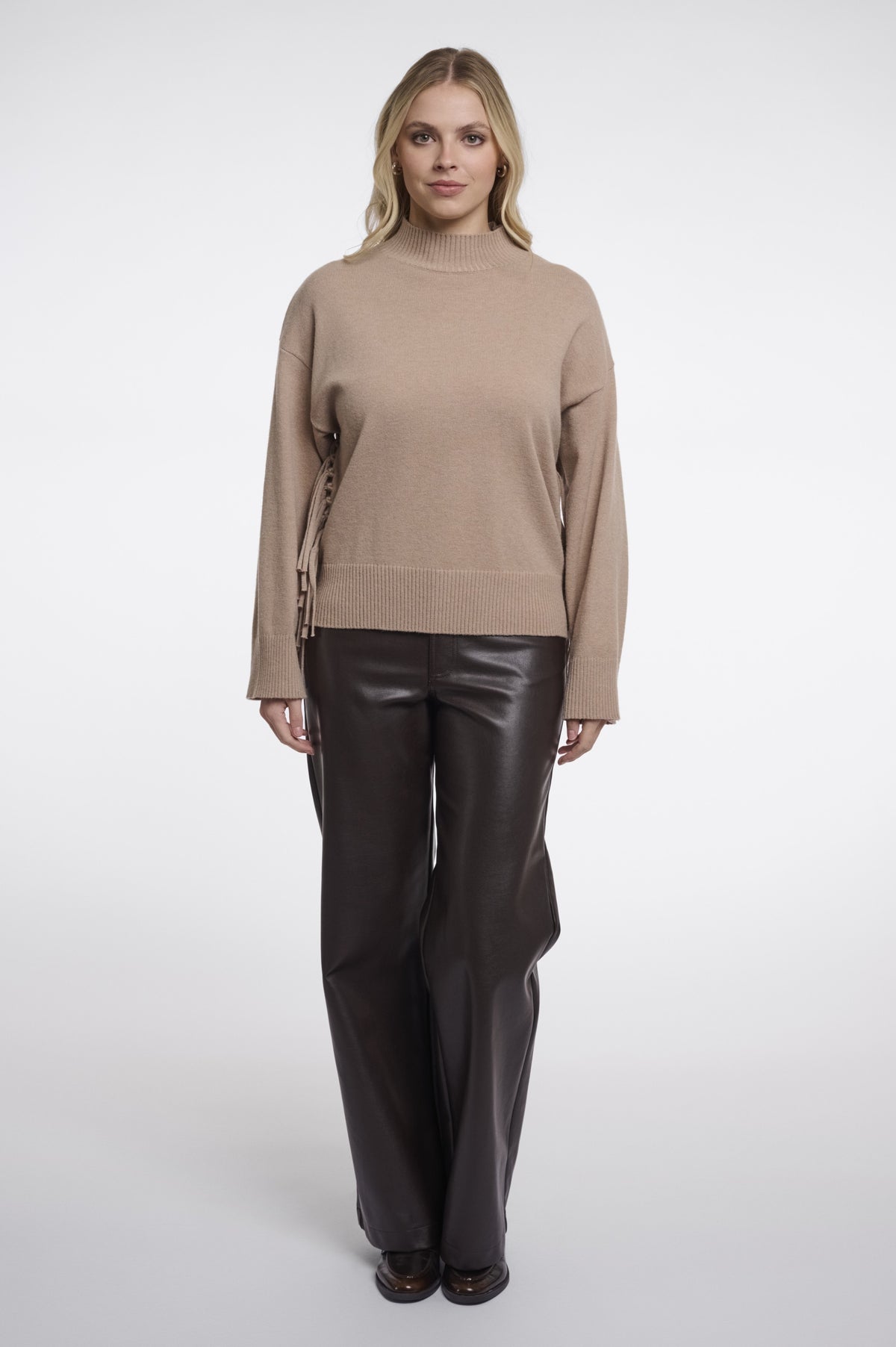 Rino & Pelle Melis Pullover in Dusty Oat front view