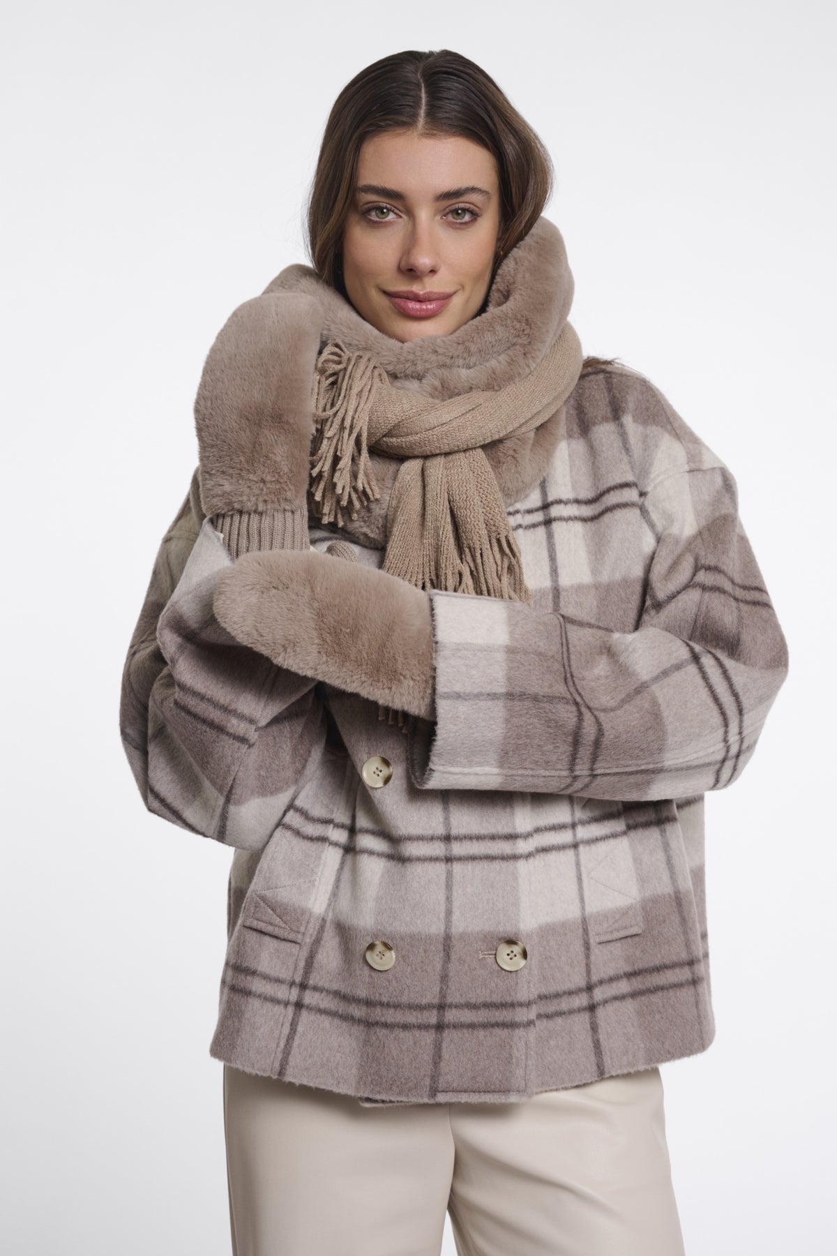 Rino & Pelle Oxo  faux fur mittens mocha latte 