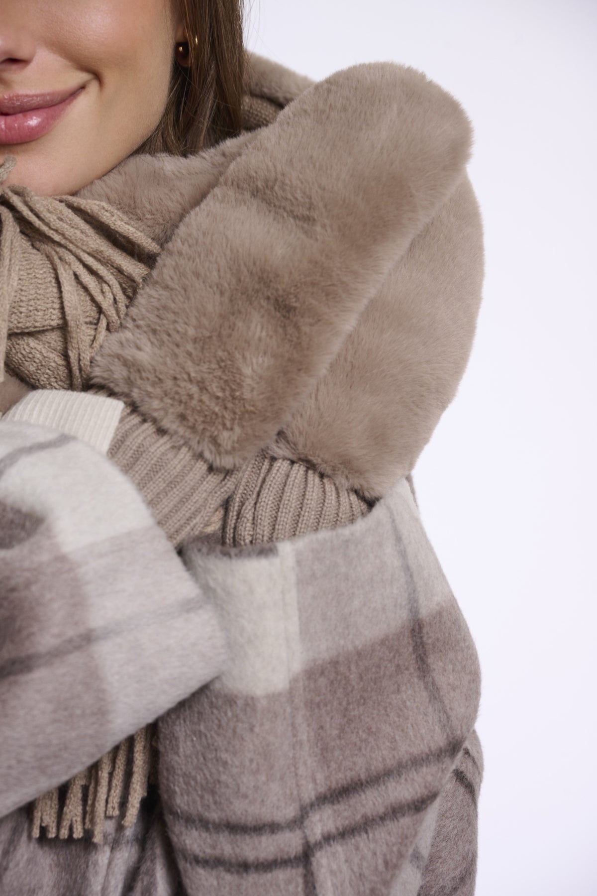 Oxo Faux Fur Gloves