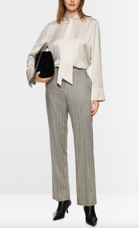 Marccain Feminine Blouse with Bow