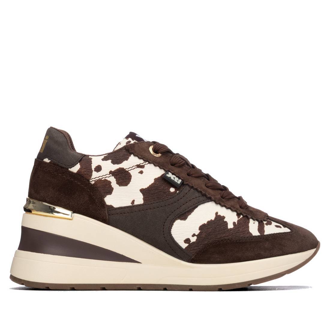 XTI 14636701 Brown wedge sneaker opposite side profile