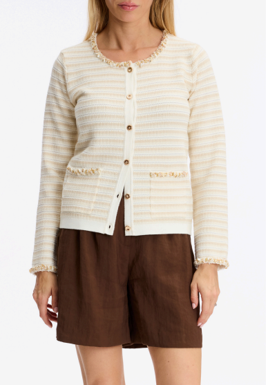 AE125 top