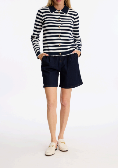 AE132 top