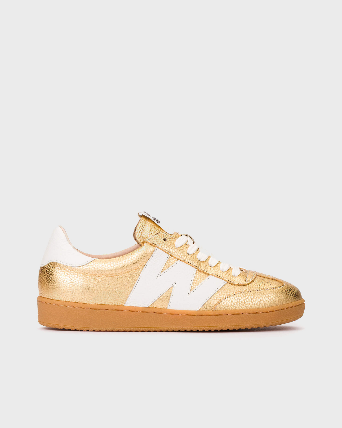 AP-2001 trainers