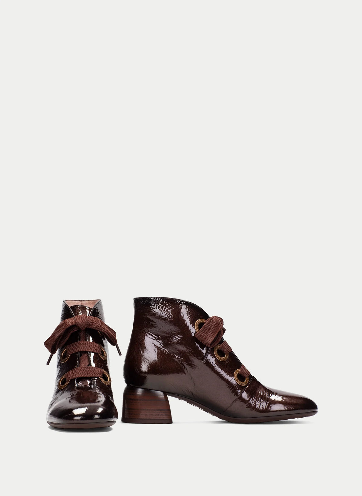 Hispanitas Varsovia patent leather boot