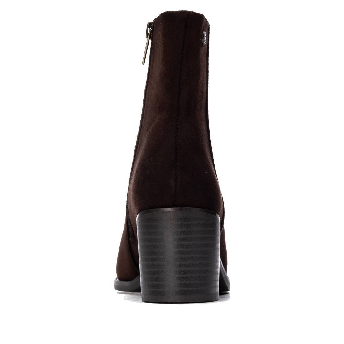 Close-up of sole and heel on XTI 14650902 in Brown